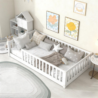 Lit simple pour enfant Montessori avec clôture et porte, lit pour enfant en bois d'hévéa avec garde-corps