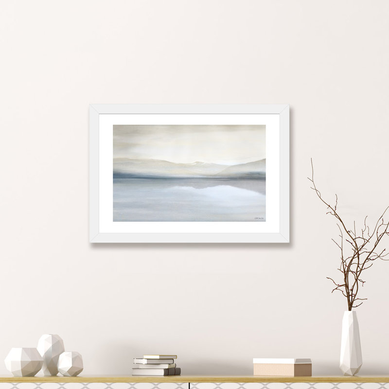 Lake Majesty - reproduction d'art, H 18 po x l 26 po x P 1,5 po, Impression encadrée, Blanc