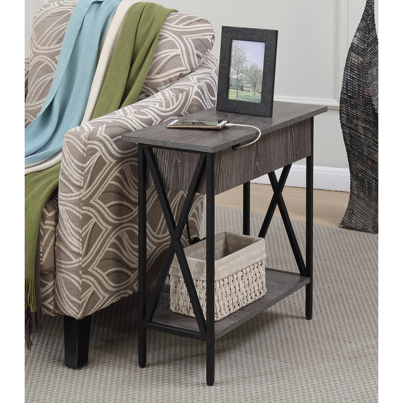 Table de bout Ariyana avec prises intégrées et ports USB, Plateau gris patiné / structure noire