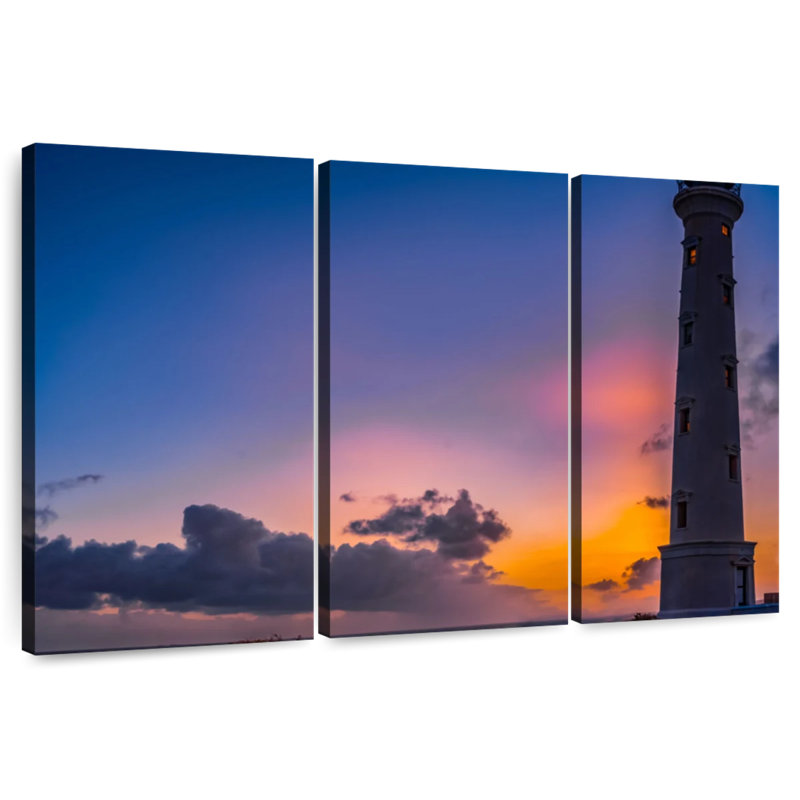 Silhouette du phare d'Aletra en Californie, H 32 po x l 50 po
