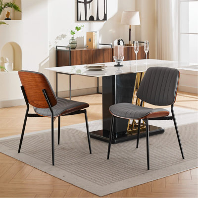 Ensemble de 2 chaises de salle à manger de style rétro Mid-Century en similicuir rétro avec dossier en bois de noyer et pieds rembourrés en métal et pieds réglables pour la salle à manger