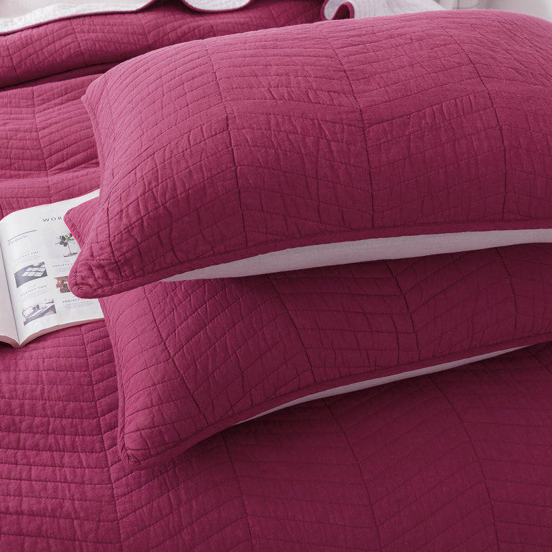 Cotton Quilt, Queen Quilt + 2 Shams, Red