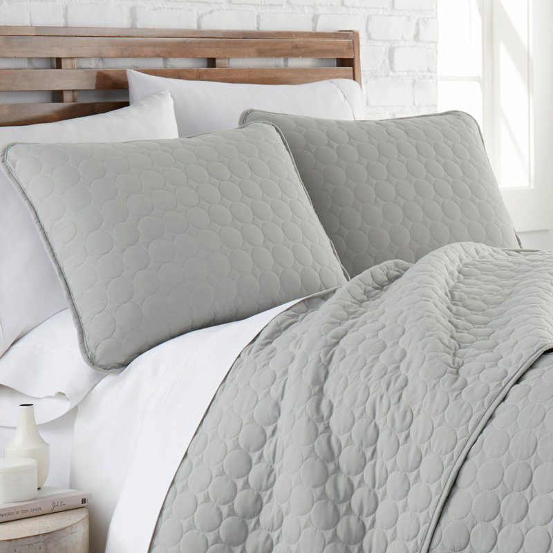 Steel Grey Twin Lightweight Quilt Set with Shams