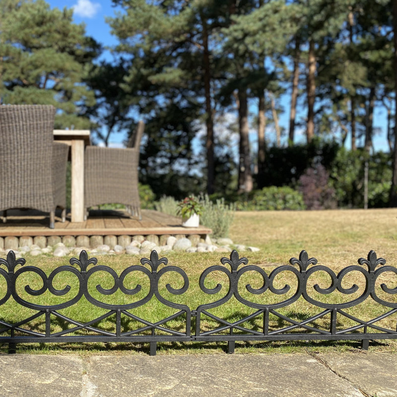 30cm H x 60cm W Plastic Lawn Edging