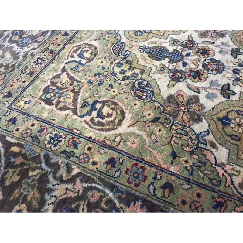 Lamani Wool Oriental Area Rug in Ivory/Blue/Green