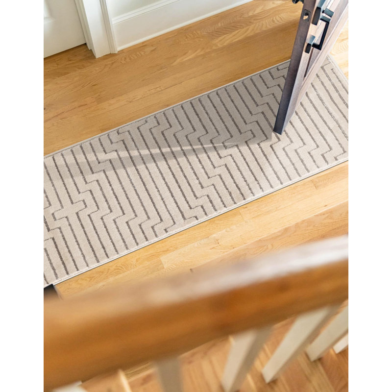 Tapis contemporain blanc et argenté Omotayo, Tapis de couloir 2 pi x 8 pi