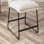 26 tabourets de 26 po de hauteur comptoir, blanc vanille, siège confortable avec rembourrage en mousse, base de traîneau pour une utilisation à long terme, rembourrés hauts, protecteurs de plancher