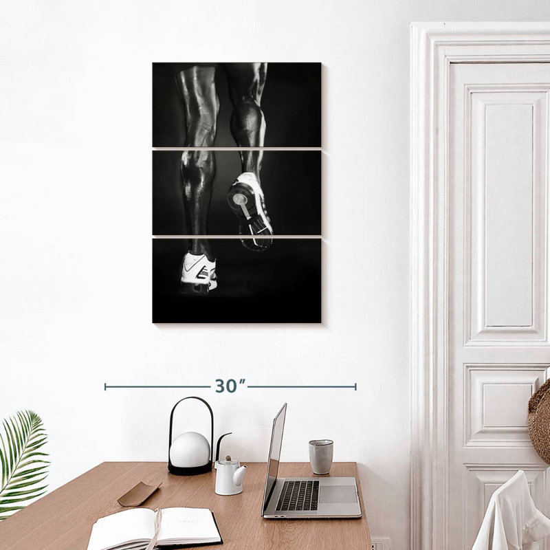 Pieds monochromes, H 32 po x l 20 po