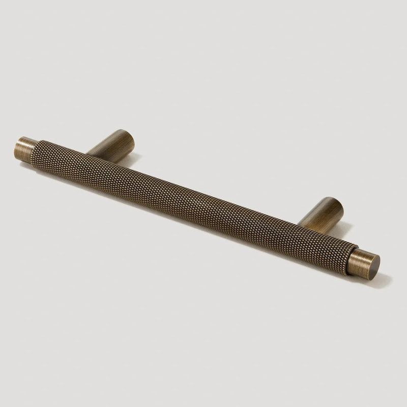 Poignée en T Kepler, 8 2/3", Laiton antique