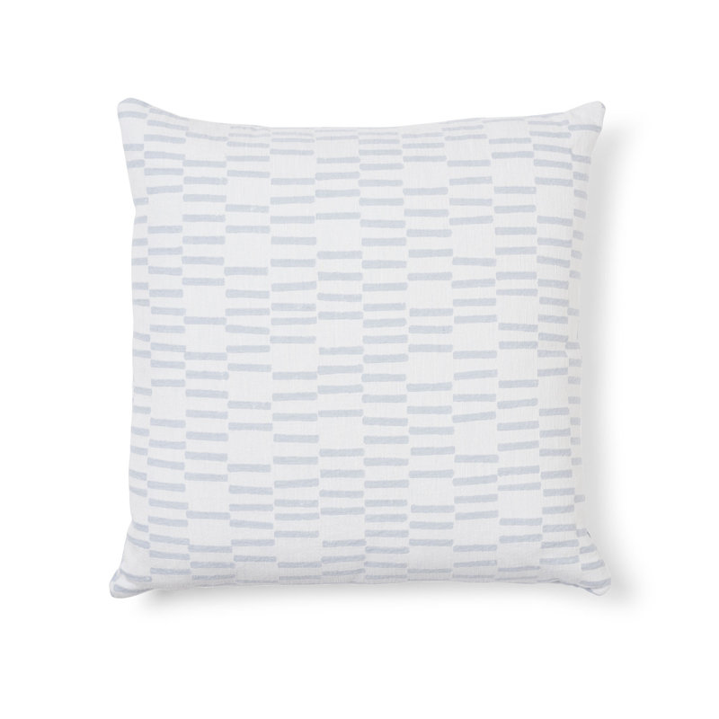 Coussin Schumacher x Caroline Z Hurley, Ciel, 18 po x 18 po