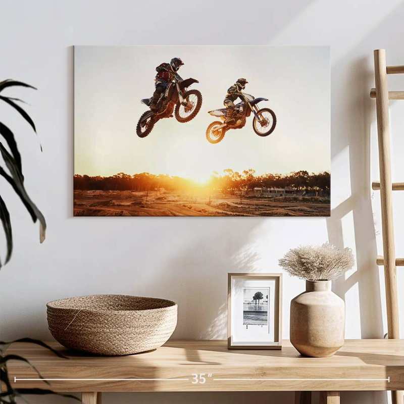 Dirt Bike Action, H 16 po x l 24 po