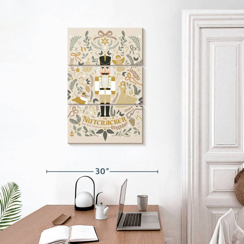 Keiraleigh Nutcracker Beige, 32" H x 20" W