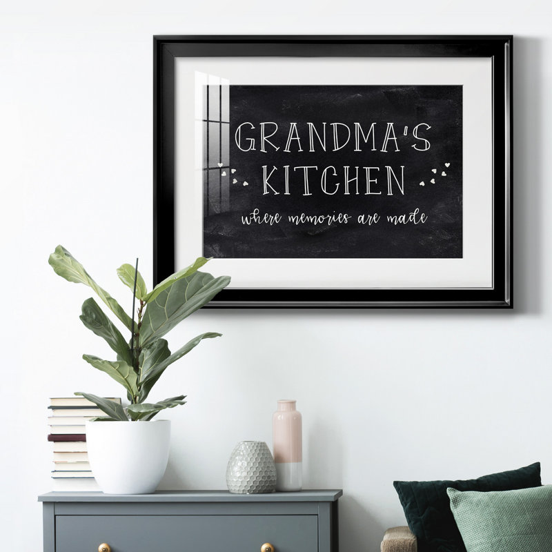 «Grandma's Kitchen», reproduction encadrée de qualité supérieure - prête à être accrochée, Cadre noir