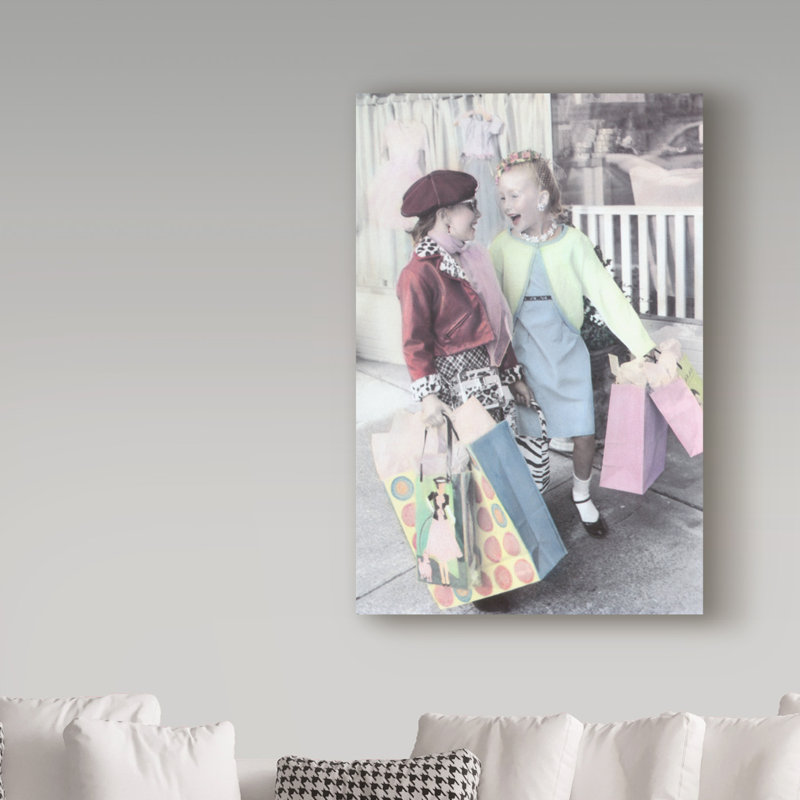 Ali «Born To Shop», reproduction de photo sur toile tendue, H 47 po x l 30 po x P 2 po