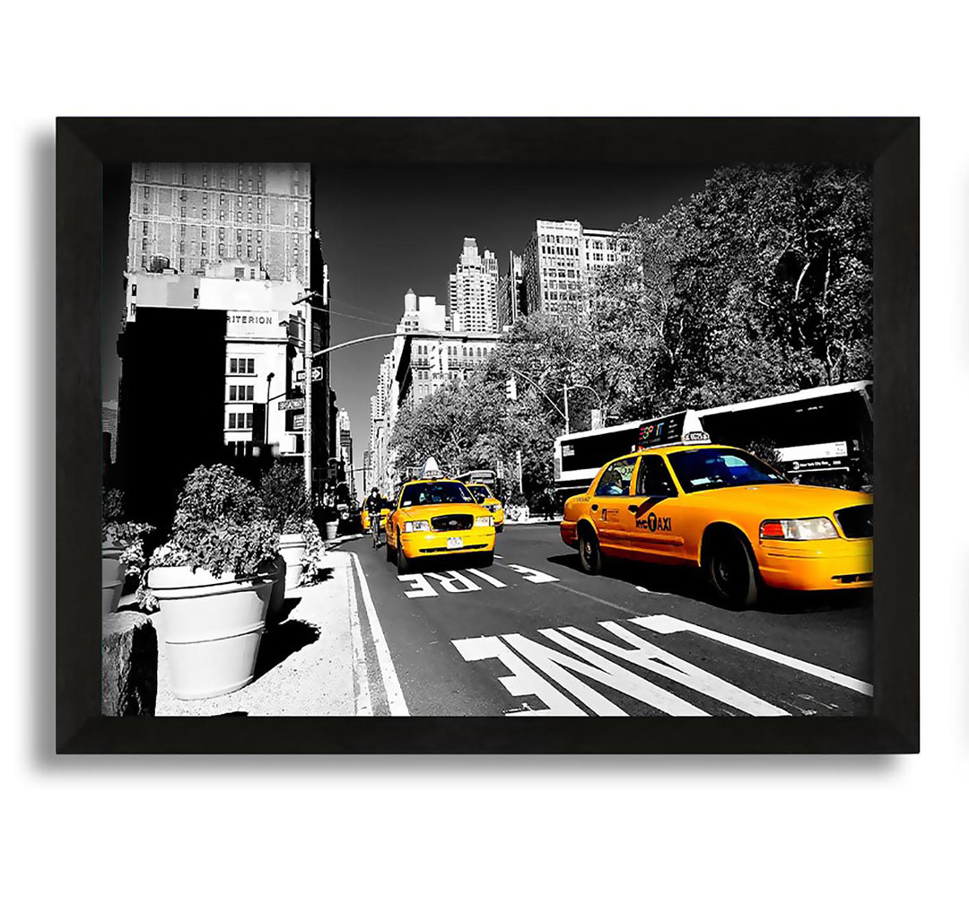 Gerahmtes Poster Gelbes Taxi in New York City auf Leinwand