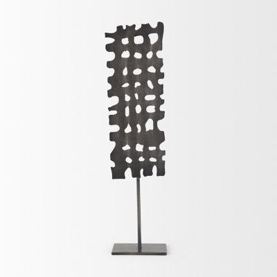 Sculpture Minnetrista Shaw II