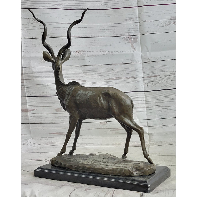 Figurines et sculptures Kajuana