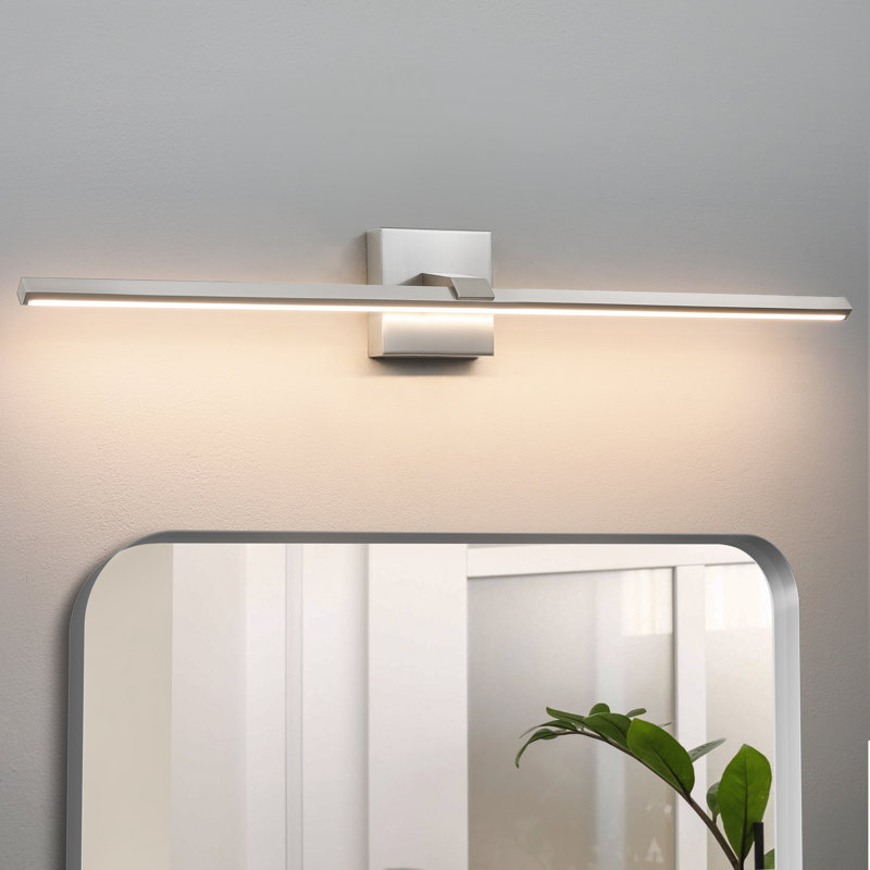 Barre de salle de bain 32 "à DEL à intensité variable 5cct, Nickel brossé