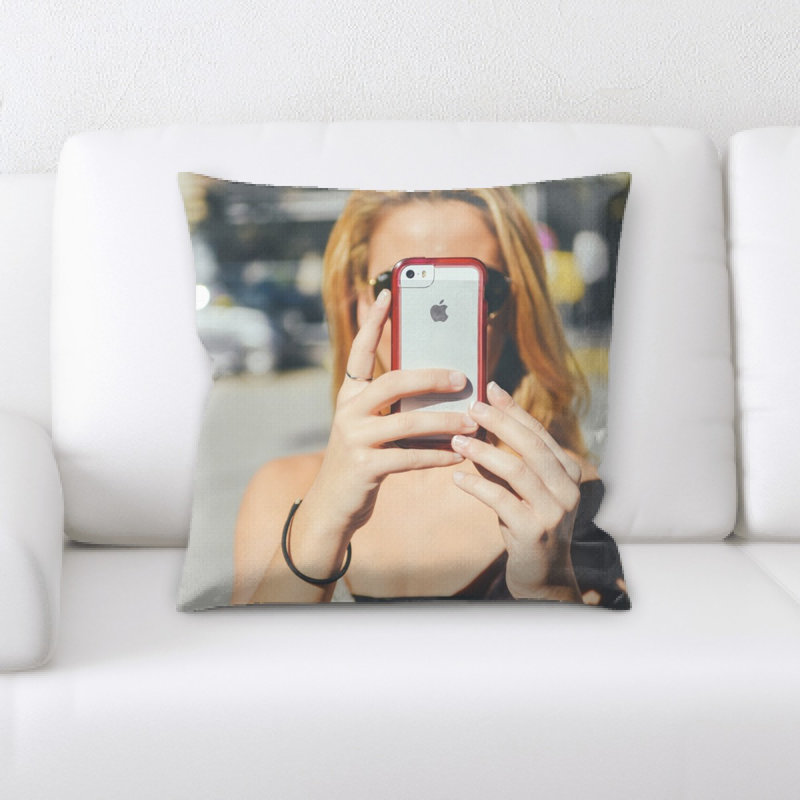 Coussin Girl