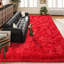 Tapis à poil long rouge 8 pi x 10 pi pour le salon, tapis d'intérieur à poils longs moelleux et antidérapants-205705572