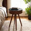 Petite table basse en bois-1059137843
