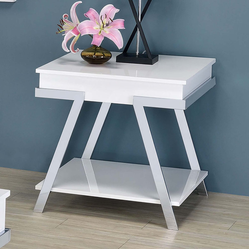 Table de bout blanche de style contemporain avec cadre chromé ultrabrillant