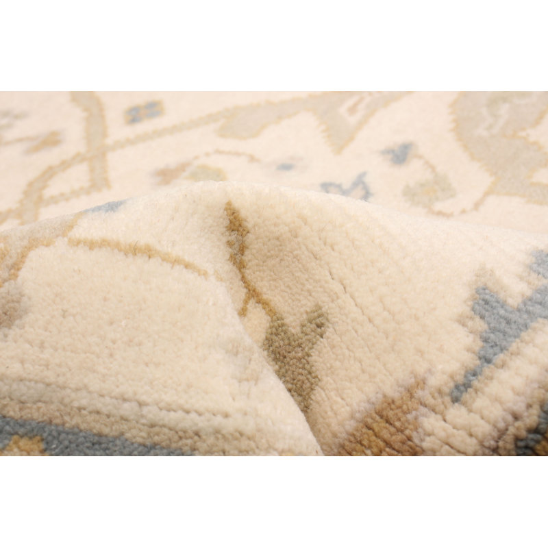 Tapis unique ivoire Fairlaine 4 pi x 6 pi 0 po Fairlaine