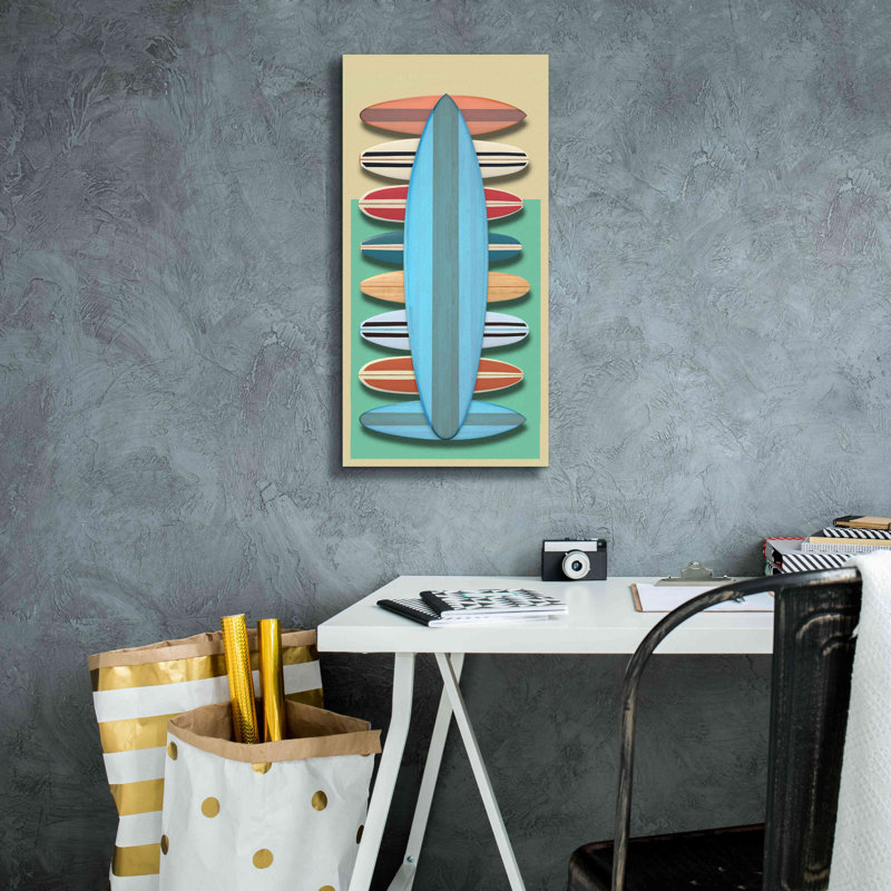 «Surfboard Red» par Edward M. Fielding, H 24 po x l 12 po x P 0,75 po