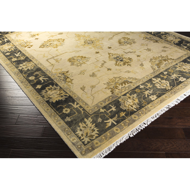 Istanbul Wool Oriental Area Rug in Olive/Beige, Rectangle 9' x 13'