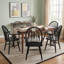 Chaise en bois massif à dossier Windsor Hughes-107417473-138843868