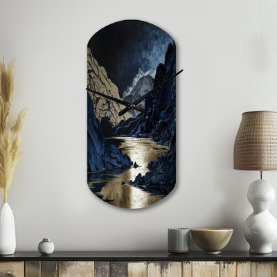 Horloge murale cylindrique en métal doré, rivière givrée et montagne III