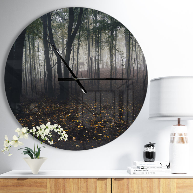 Horloge murale moderne Dark Spooky Misty Wild Forest, Moyen