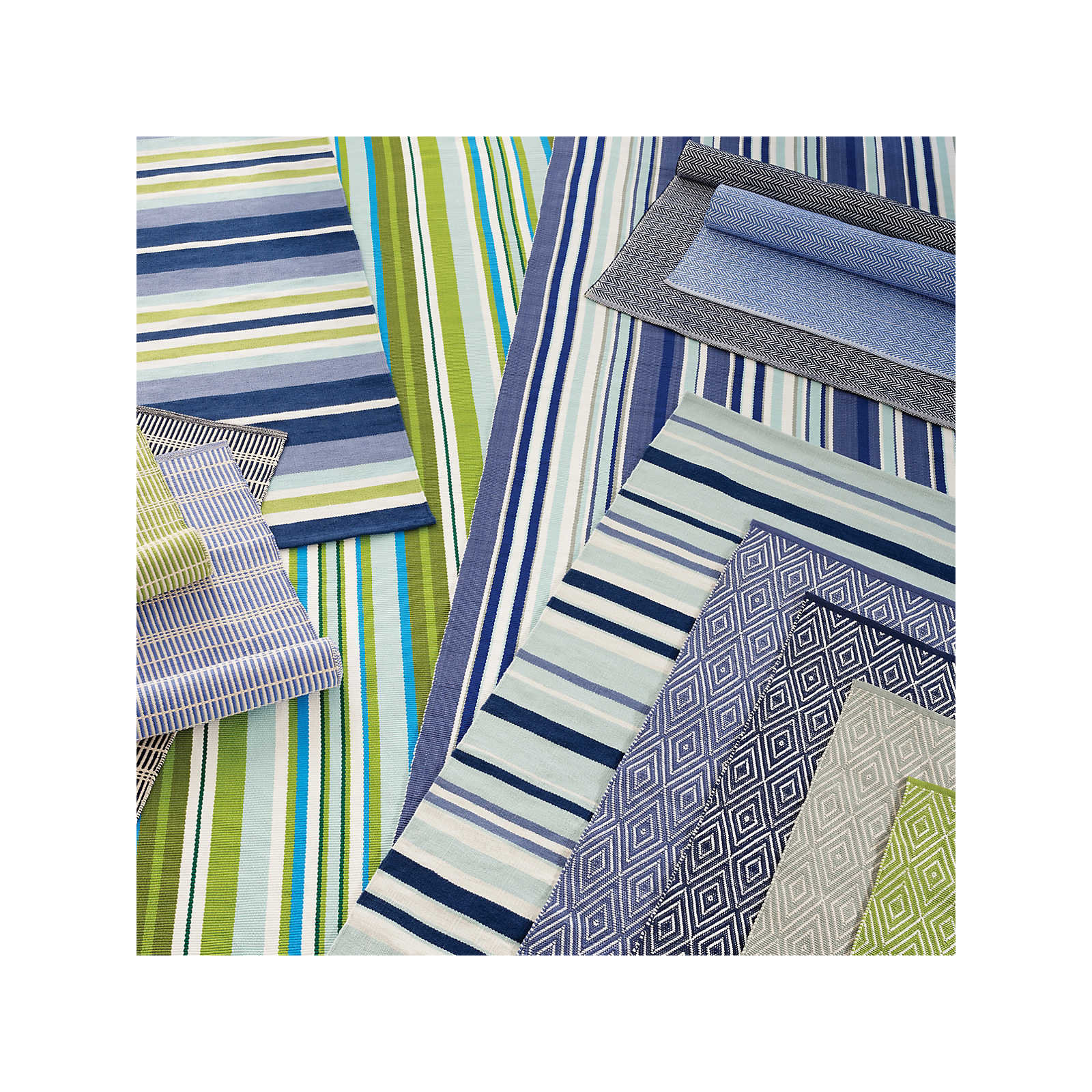 Herringbone Indigo/White Handwoven Indoor/Outdoor Rug, Rectangle 2' x 3'