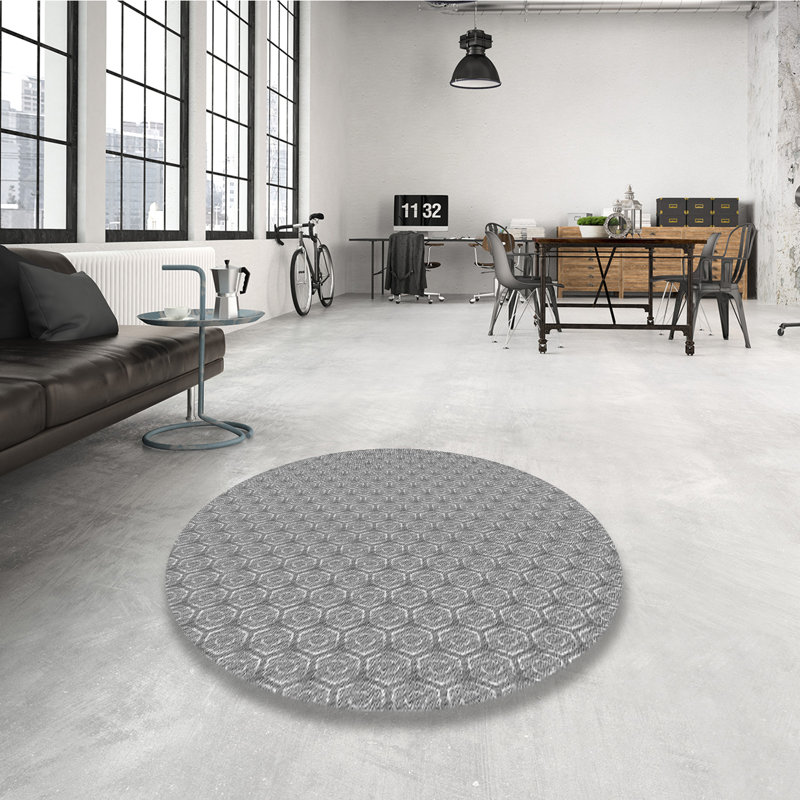 Indoor Rug, Round 3'