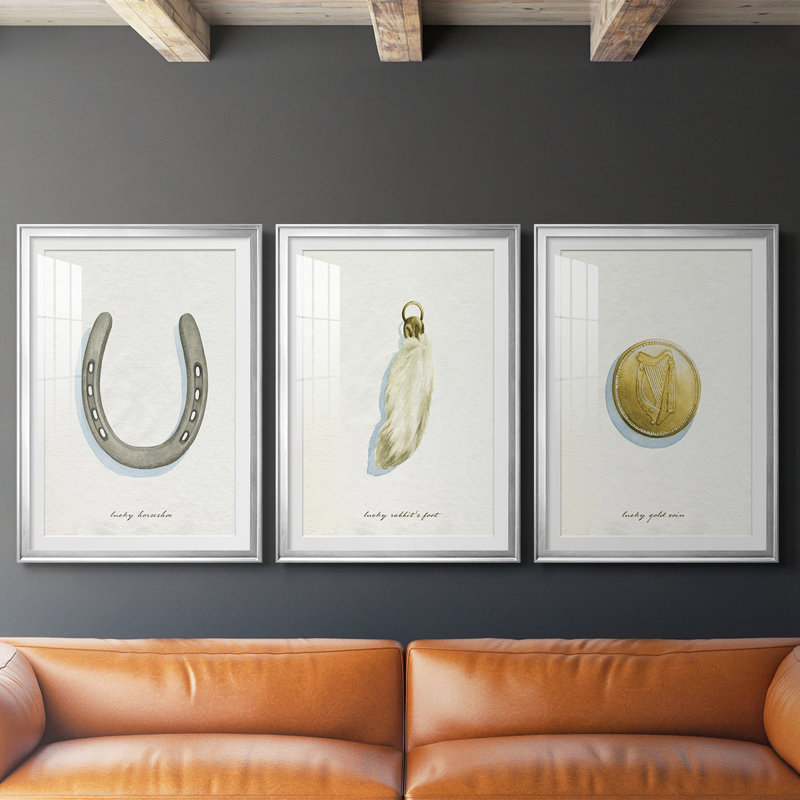 «Lucky Charm II», impression encadrée sur mesure de qualité supérieure mate - 3 pièces, Argent argent, H 27 po x l 39 po
