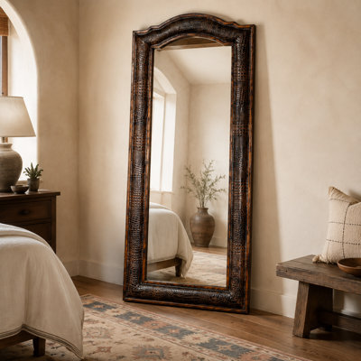 Miroir de plancher pleine longueur en cuir gaufré 84 po Sierra Vista