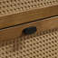 Lit plateforme élégant en bois avec table de chevet