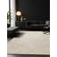 Tapis beige soyeux et moelleux-446087308