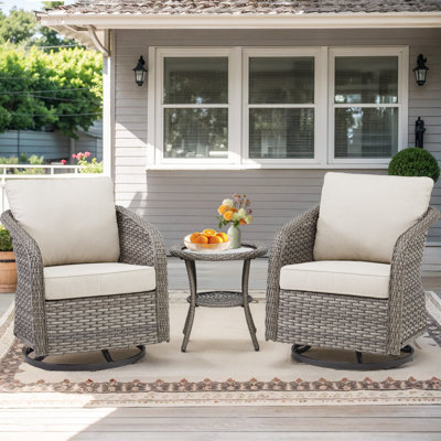 Chaise berçante d'extérieur en osier Buenhomino