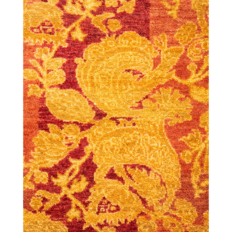 Classic One-of-a-Kind 2' 8" X 5' 9" Hand Knotted Area Rug