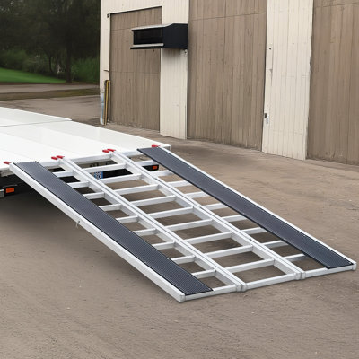 Rampe à trois volets en aluminium - capacité de 1500 lb, 77 po x 54 po, 1,5 po d'épaisseur, rampe de véhicule portable avec sangles de sécurité