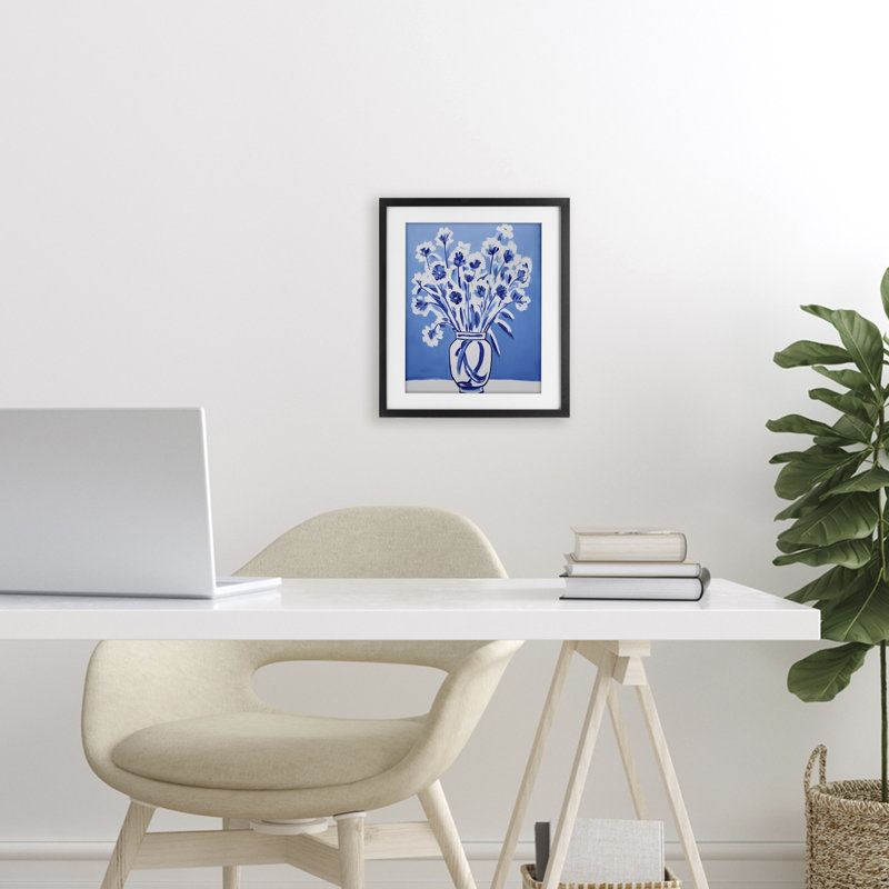 «Blue & White Contrast Flowers», reproduction encadrée sous verre encadrée de lettres et de lignes, H 16 po x l 13 po