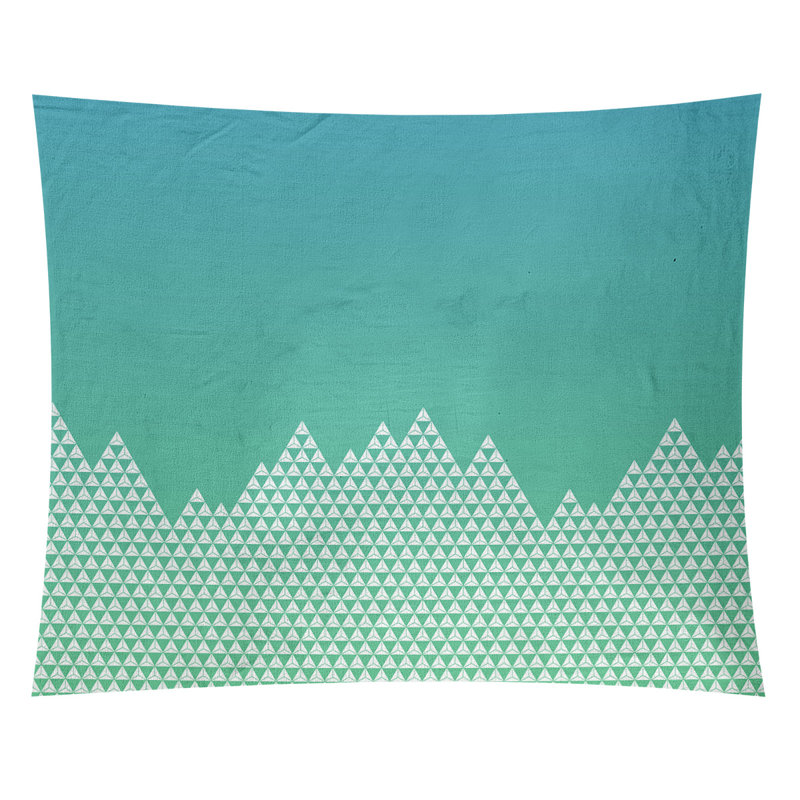 Tapisserie «Avicia Mountain» par Katelyn Elizabeth, Intérieur / extérieur, H 51,5 po x l 60,5 po