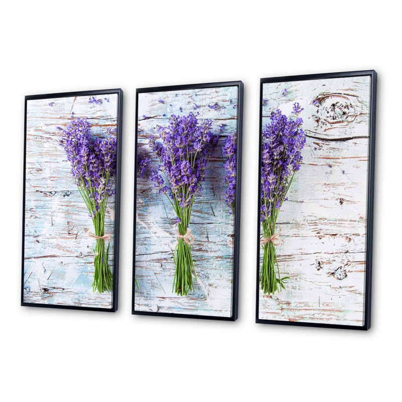 Lavande fraîche sur bois - Photographie de cadre flottant 3 pièces sur toile, H 28 po x l 36 po x P 1 po, Cadre noir