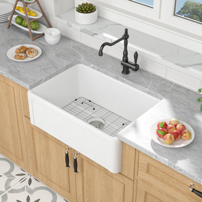 Évier de cuisine encastré en porcelaine à tablier simple avec grille d'évier et crépine L 30 po x l 20 po