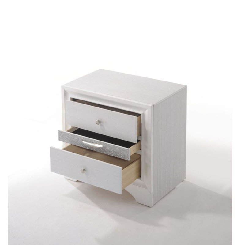 Table de chevet blanche à 3 tiroirs Newnan, Blanc