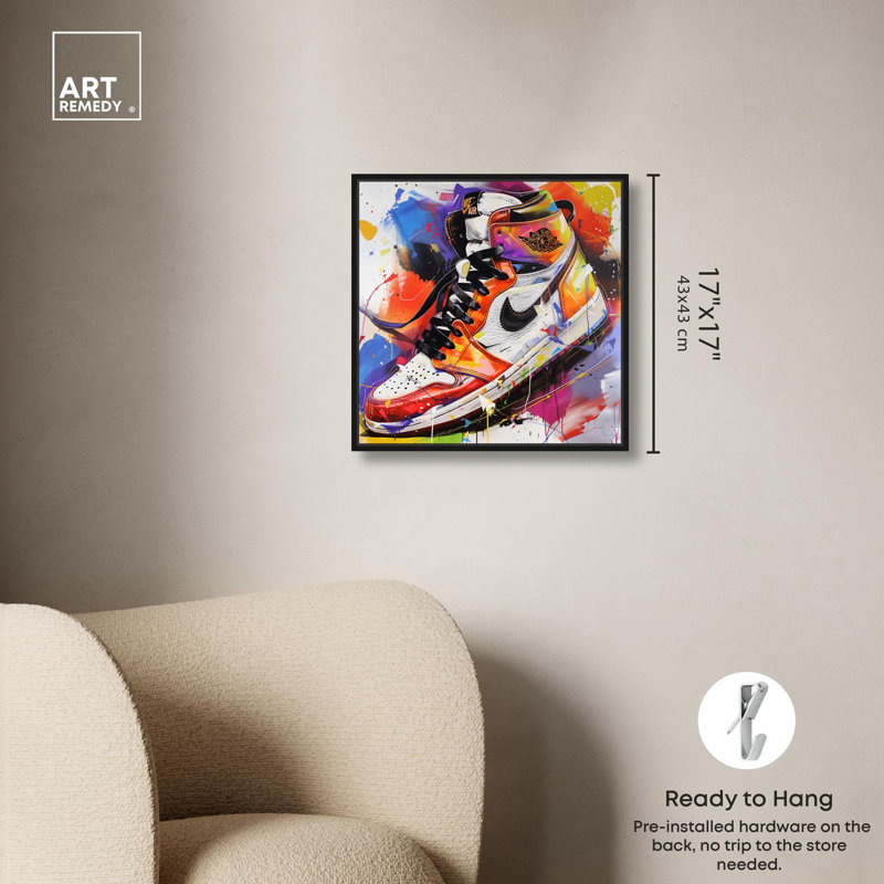 «Bright Bold Splash Sneaker», impressions sur toile par Art Remedy, H 17 po x l 17 po, Noir, noir, noir, noir