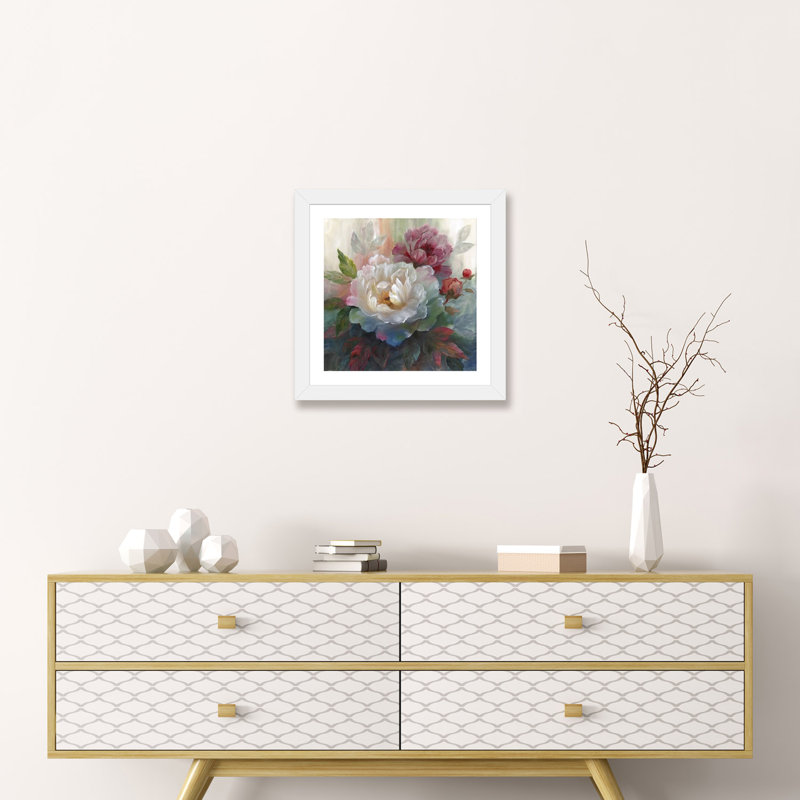 «Roses» - Impression encadrée sur papier, H 16 po x l 16 po x p 1 po, Papier beaux-arts encadré blanc
