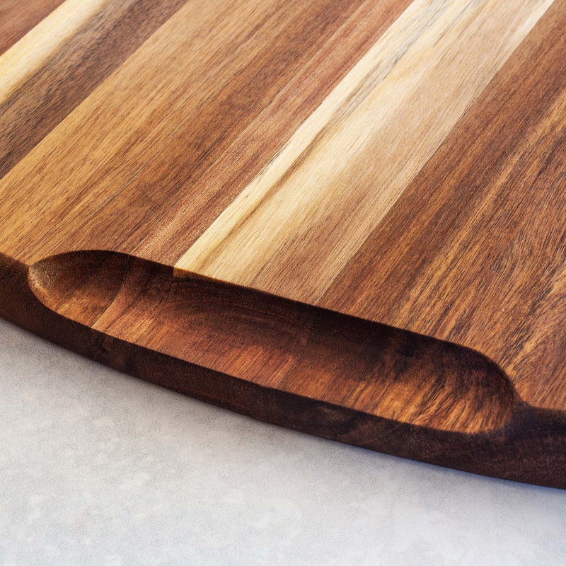 Planche à découper en bois d'acacia avec rainures à jus