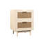 Table d'appoint en bois avec détails pour un décor de chambre à coucher polyvalent et élégant